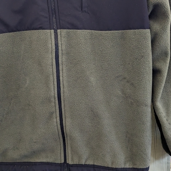 Izod PFX Mens Olive and Black Fleece Jacket, full zip Size Large GUC - Picture 6 of 6